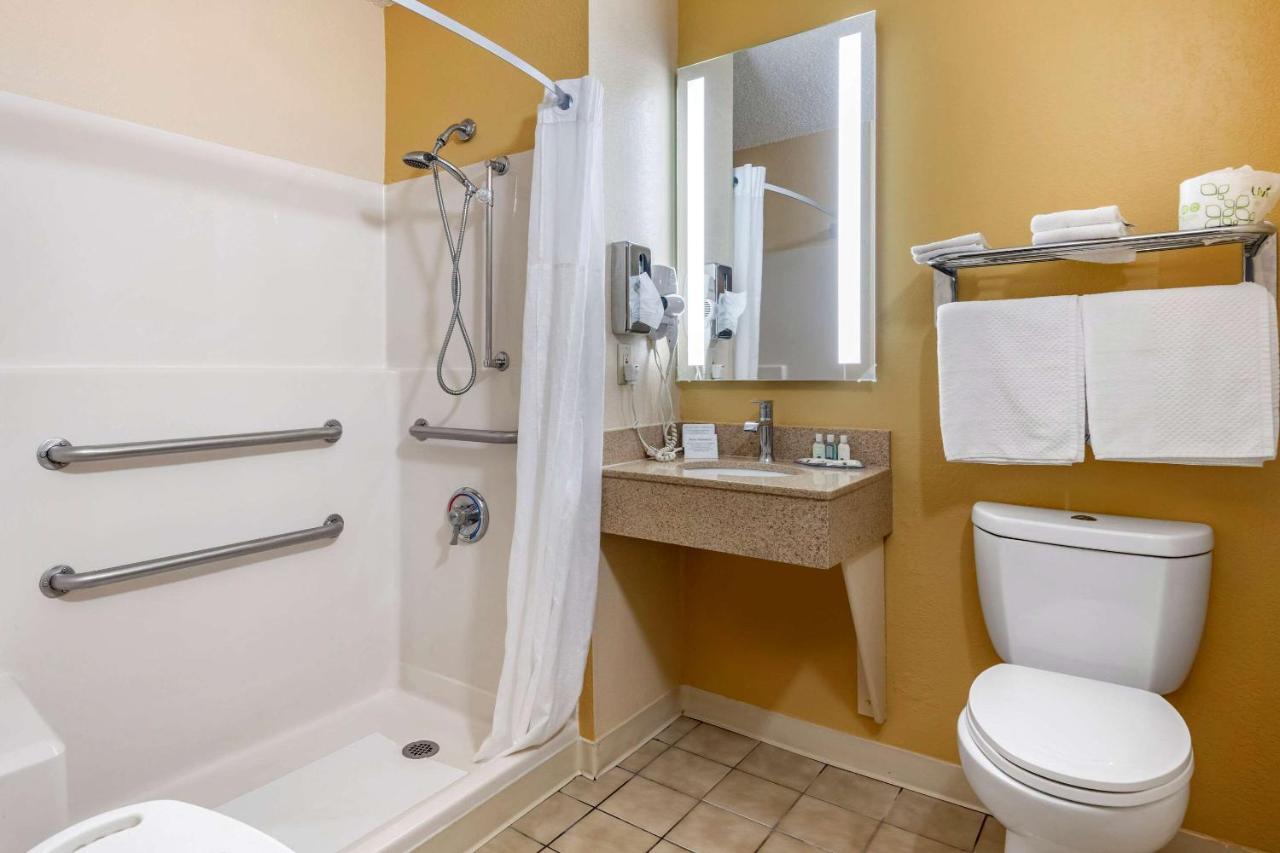 Quality Inn Сенфорд Екстер'єр фото