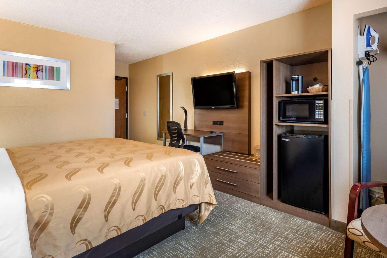 Quality Inn Сенфорд Екстер'єр фото